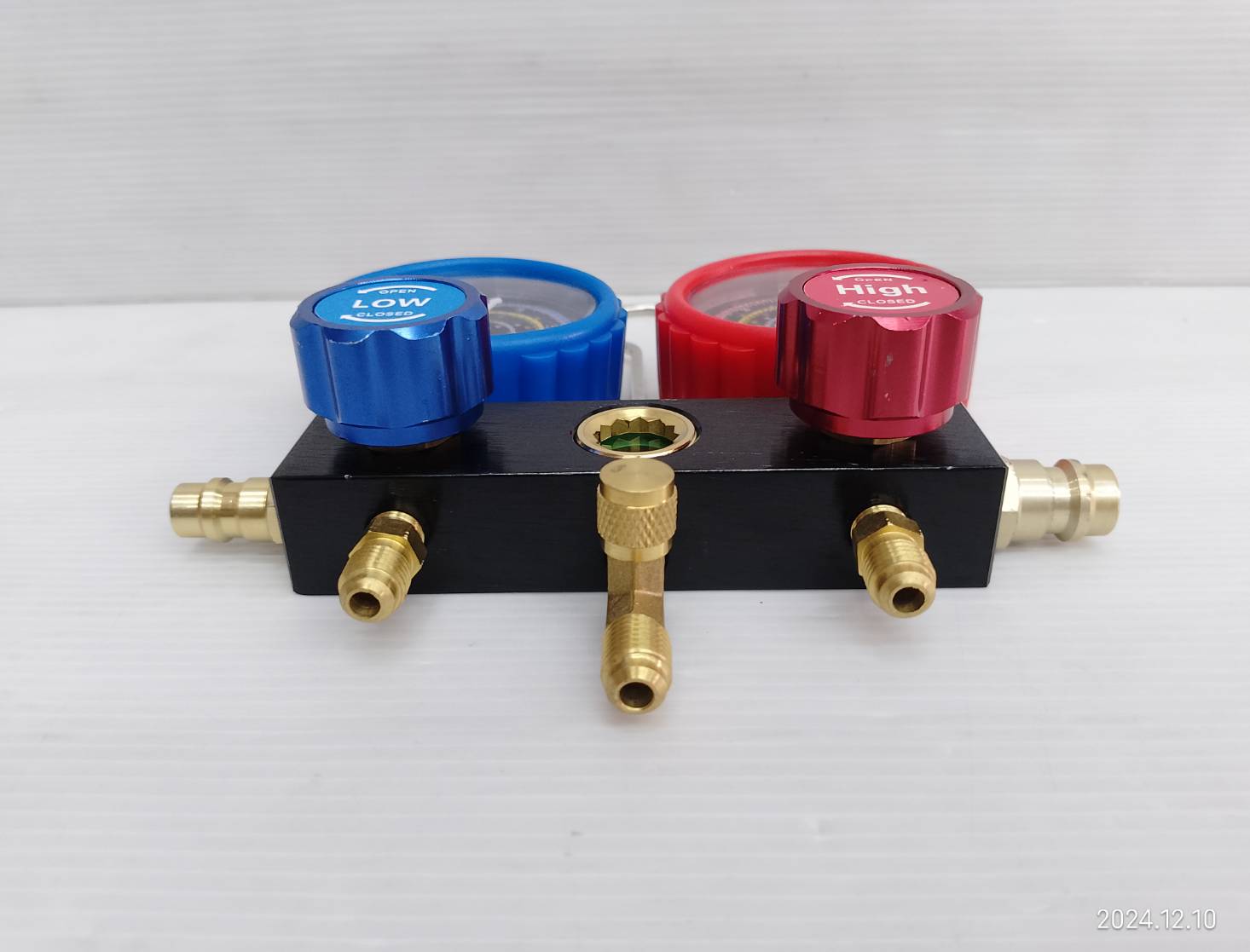 FLASH ชุดเกจวัดน้ำยาแอร์ พร้อมสาย 36 นิ้ว และอุปกรณ์ครบชุด R410, R32, R134A, R22 No.FS-AC002