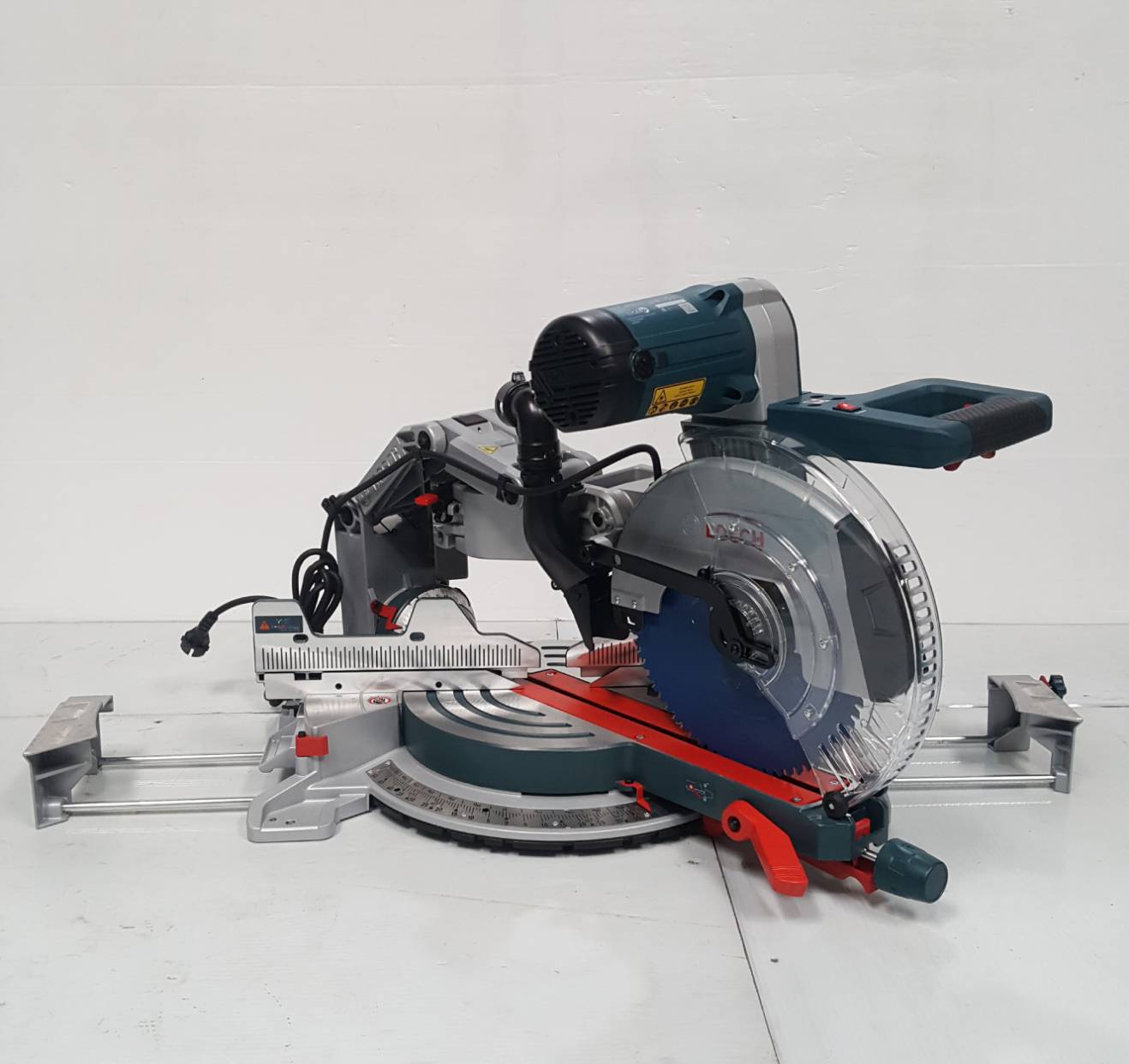 แท่นตัดองศา12" GCM12GDL BOSCH