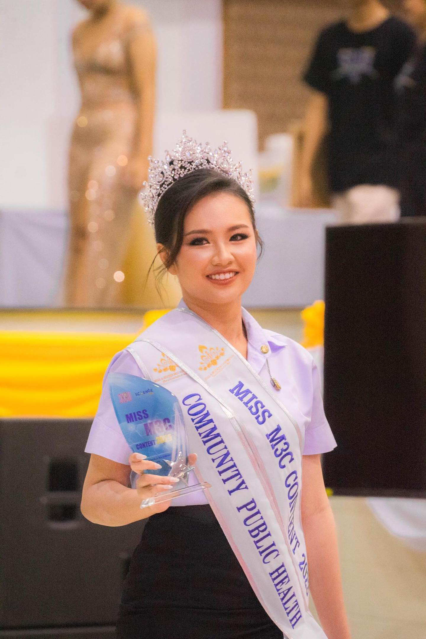 (พร้อมส่งจากไทย) มงกุฏ 120 สีเงิน งานสวย งานนางงาม รุ่นฐานกลม ปรับขนาดได้ ส่งด่วน ส่งจาก จ.อุบลราชธานี