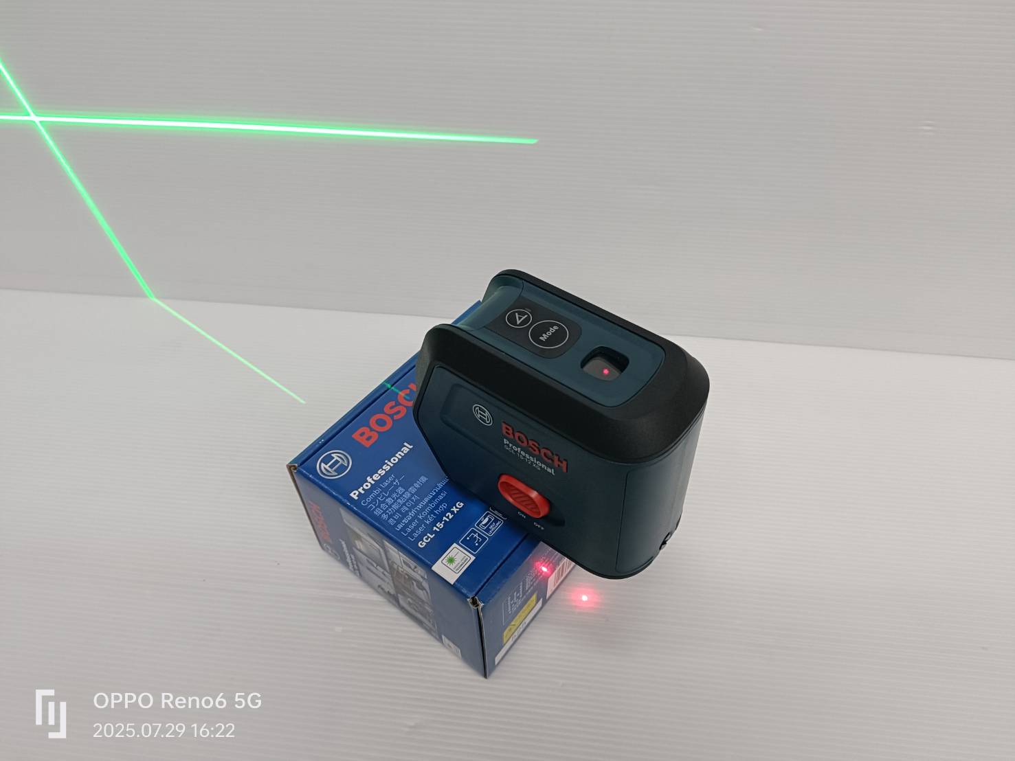 เลเซอร์กำหนดจุดและเส้นระดับ3.6V GCL15-12XG BOSCH 0601066TK0