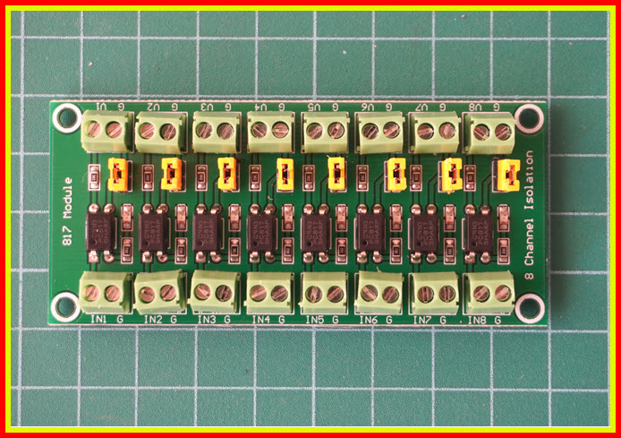 1x แผงวงจรออปโต้ PC817 แบบ 8 ช่องสำหรับลดแรงดัน