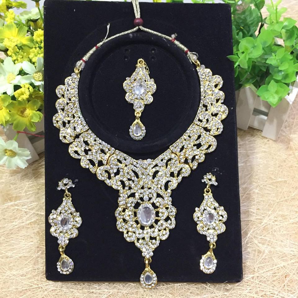 (พร้อมส่ง) เครื่องประดับอินเดีย 004 สีทอง