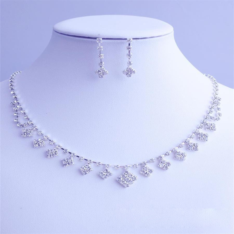 (พร้อมส่ง) สร้อยคอเพชร+ต่างหู 183 (เข็ม)