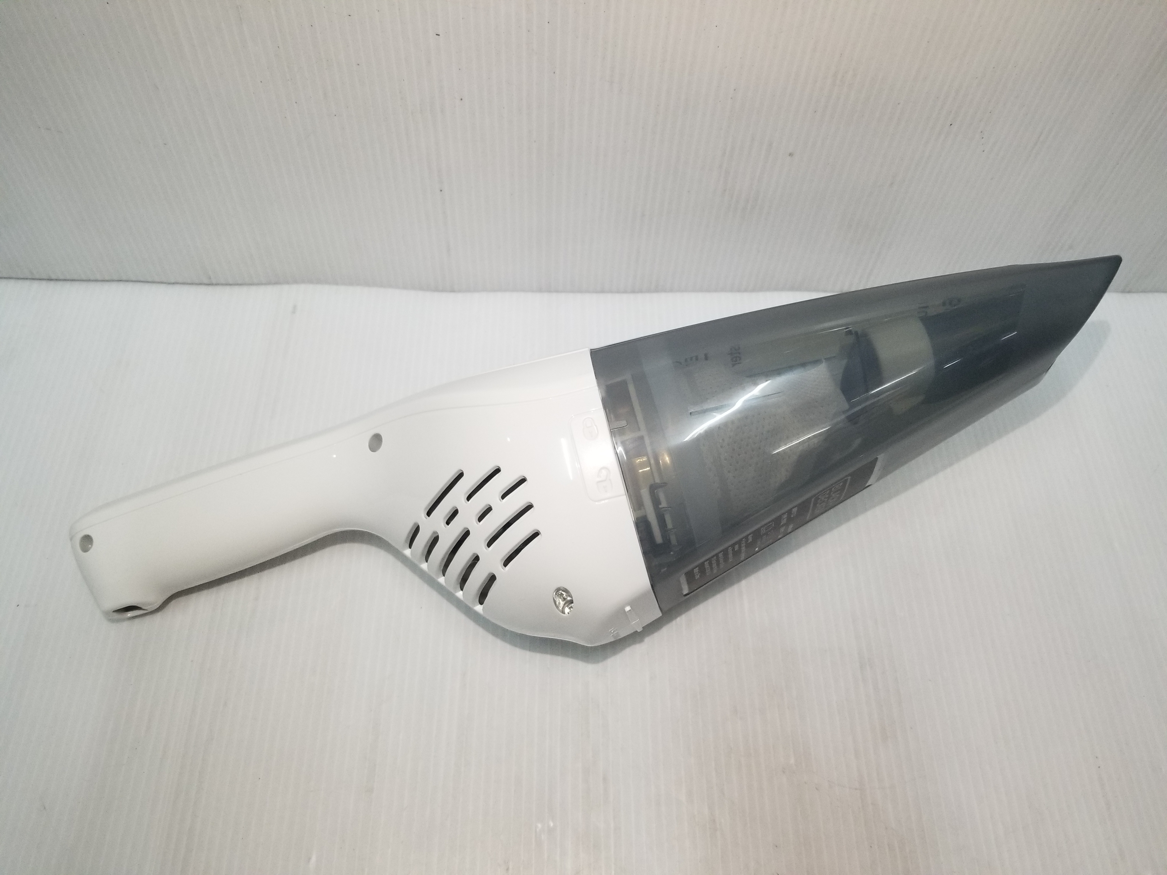 เครื่องดูดฝุ่นมือถือไร้สาย NVB115J BLACK&DECKER REVIVA