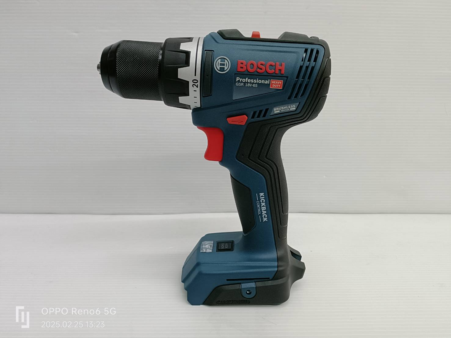 สว่านไขควงไร้สาย GSR18V-65 BOSCH SOLO