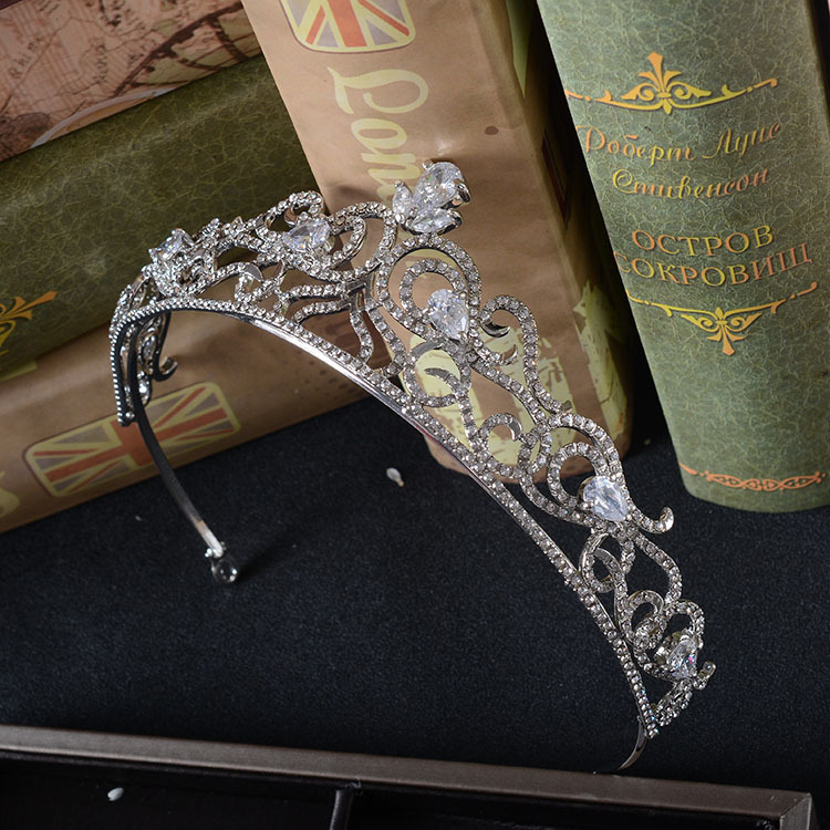 (พร้อมส่ง) เทียร่า 043 มงกุฎนางงาม มงกุฎเจ้าหญิง งานสวย ปราณีต QCเพชรทุกเม็ด สินค้าพร้อมส่งจากไทย