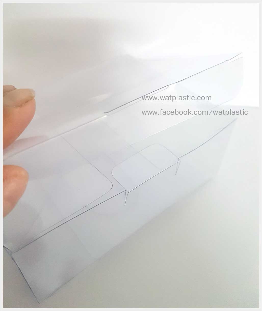 กล่องใส่ น้ำมันมวย , พิมเสนน้ำ แพค 12 ขวด ขนาด 12.4 x 9.3 x 4.7 cm
