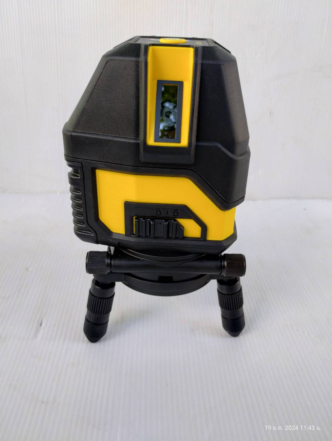 เลเซอร์ระดับ5เส้น แสงแดง STHT77513-8 STANLEY พร้อมขาตั้ง