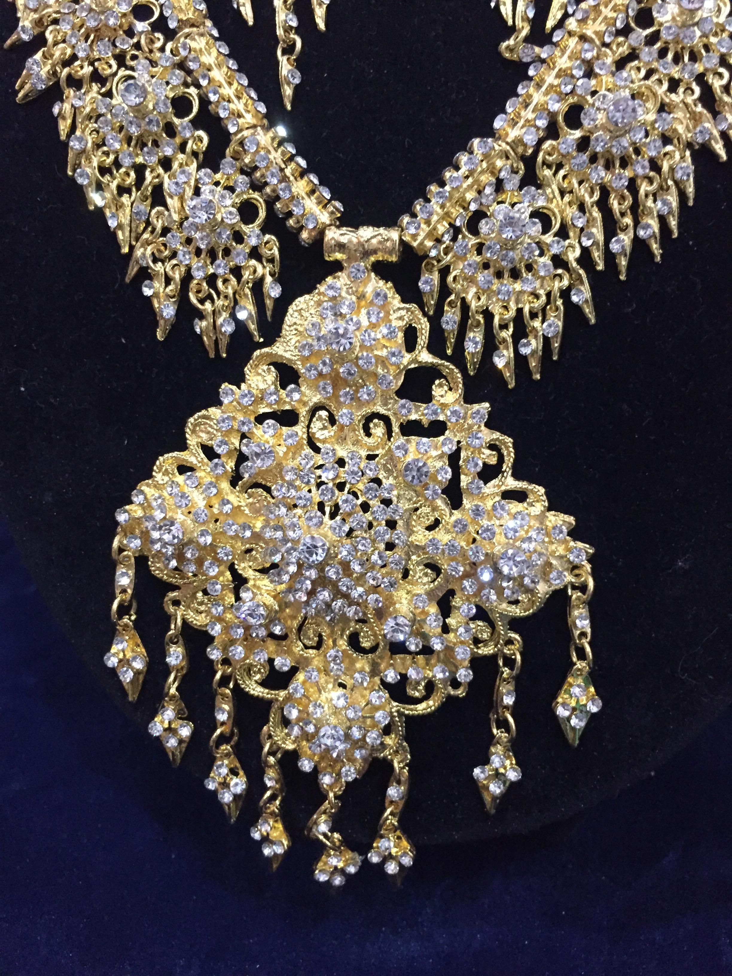 (พร้อมส่ง) เครื่องประดับไทยสร้อยคอ+ต่างหู 003 (มีตำหนิ)