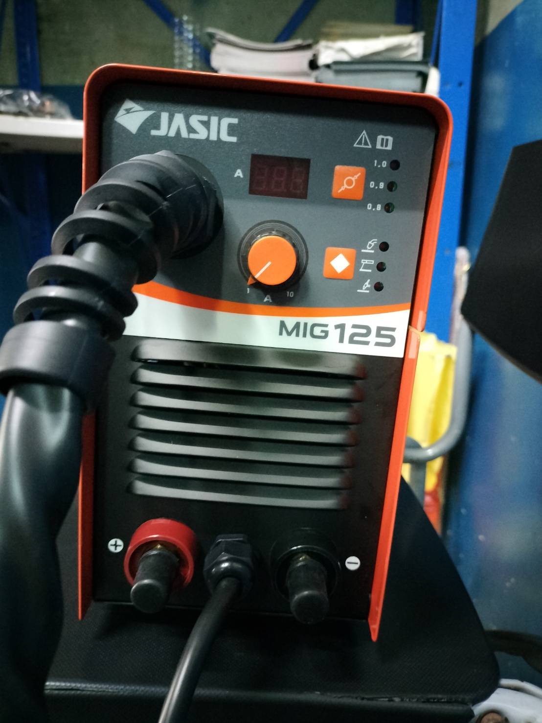 เครื่องเชื่อมไฟฟ้า MIG125 JASIC