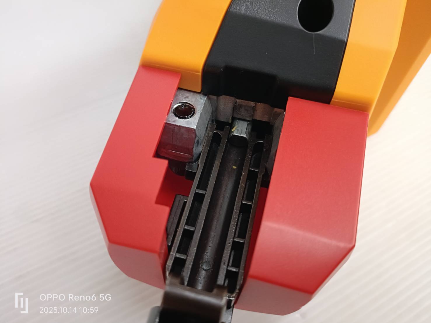 INGCO เครื่องยิงตะปูคอนกรีต40มม 42V CCNLI420602