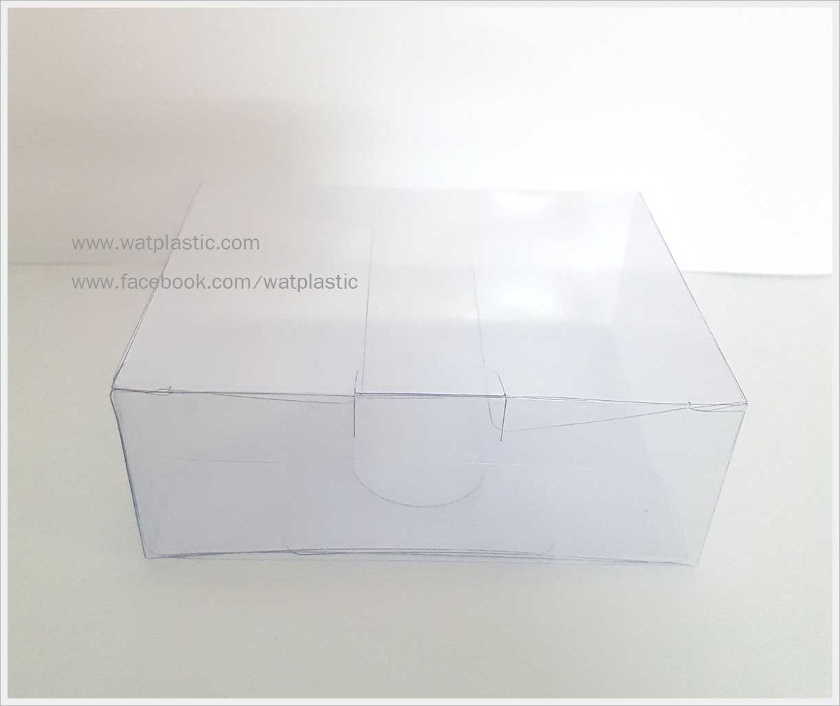 กล่องใส่ น้ำมันมวย , พิมเสนน้ำ แพค 12 ขวด ขนาด 12.4 x 9.3 x 4.7 cm