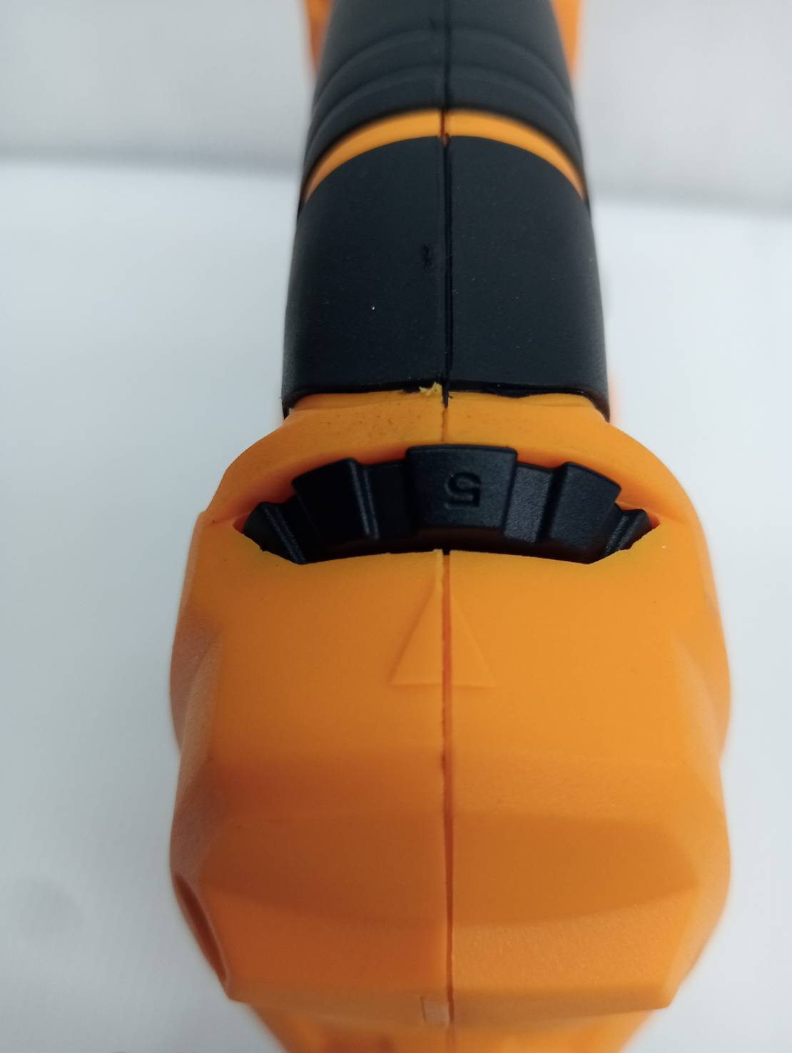 เครื่องอัดจารบี20V GGLI2010 INGCO