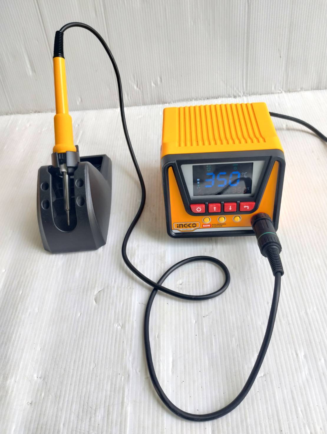 INGCO เครื่องเชื่อมหัวแร้งไฟฟ้า 220 โวลต์ รุ่น SI016923
