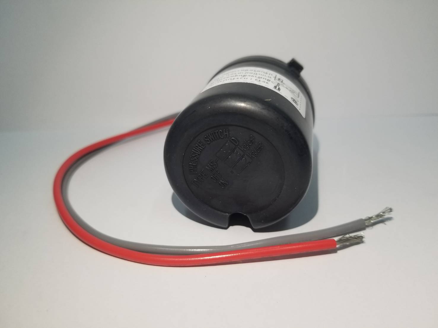 ออโต้สวิทซ์ปั้มน้ำ On 2.2 / Off 2.8 MITSUBISHI แท้