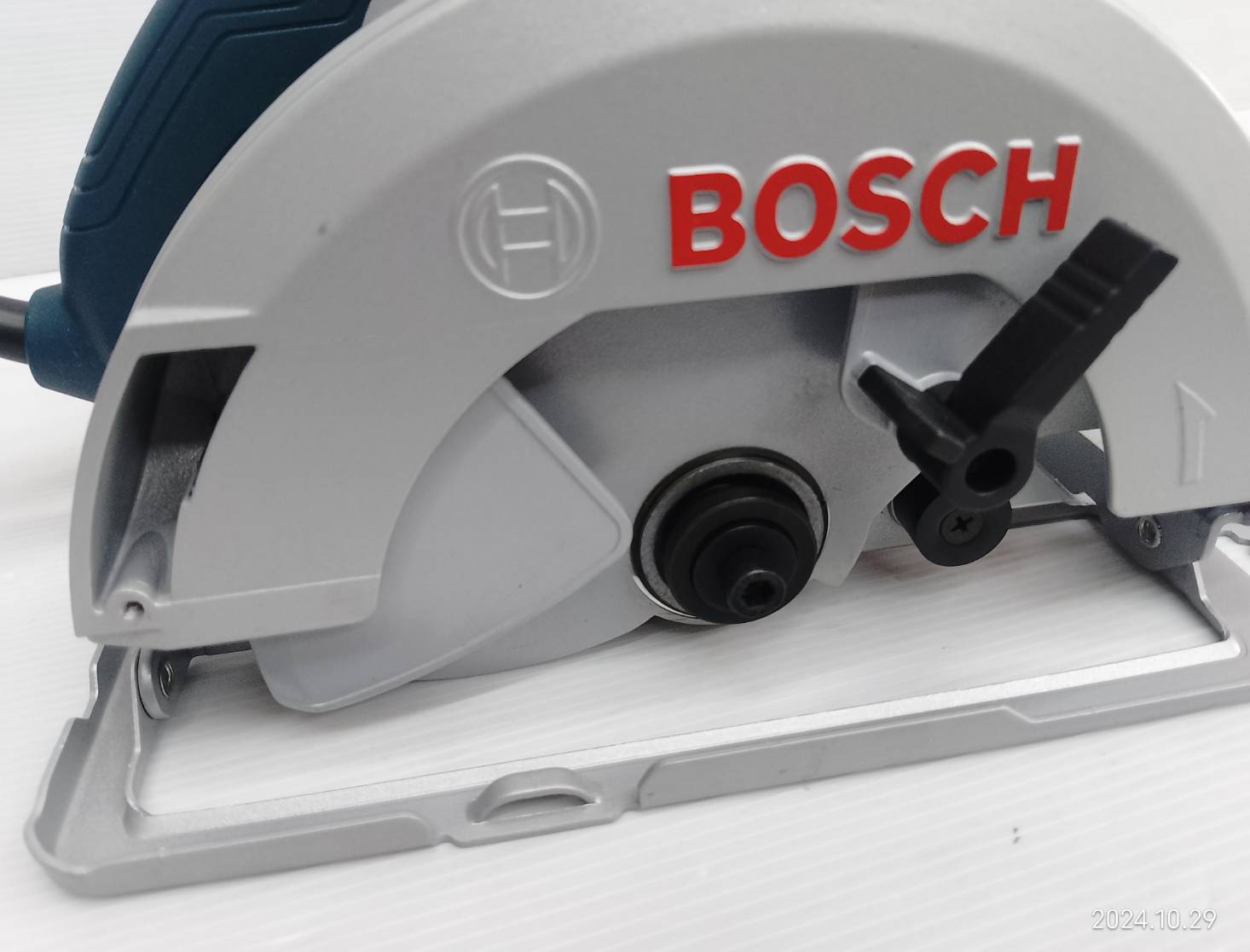 เลื่อยวงเดือน7" GKS140 BOSCH 06016B30K1