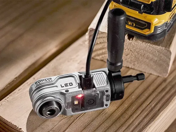 DEWALT DWALRAFT ก้านต่อไขควงมุมฉาก 90 องศา มีไฟLED ชาร์จ TYPE-C