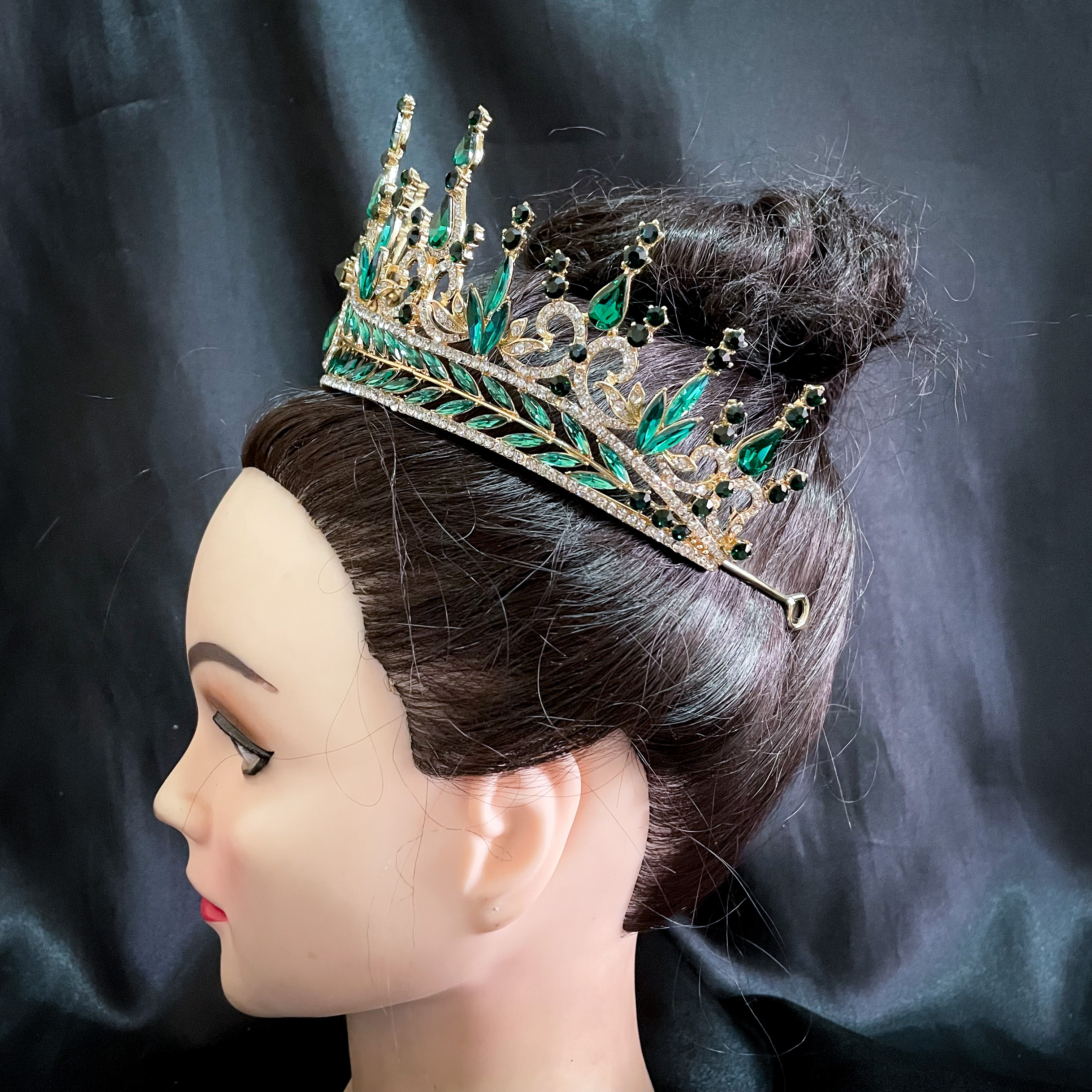 (พร้อมส่ง) เทียร่า 302 สีเขียว มงกุฎนางงาม งานสวย ปราณีต QCเพชรทุกเม็ด สินค้าพร้อมส่งจากไทย