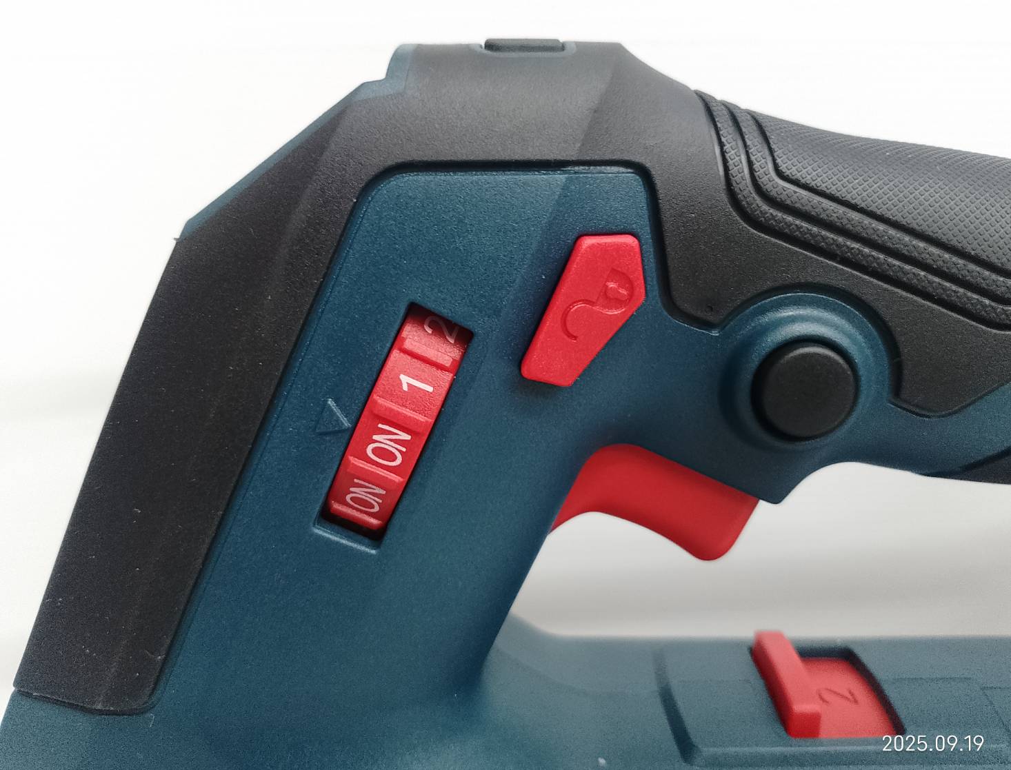 เครื่องอัดจาระบี18V GFP18V-10 BOSCH