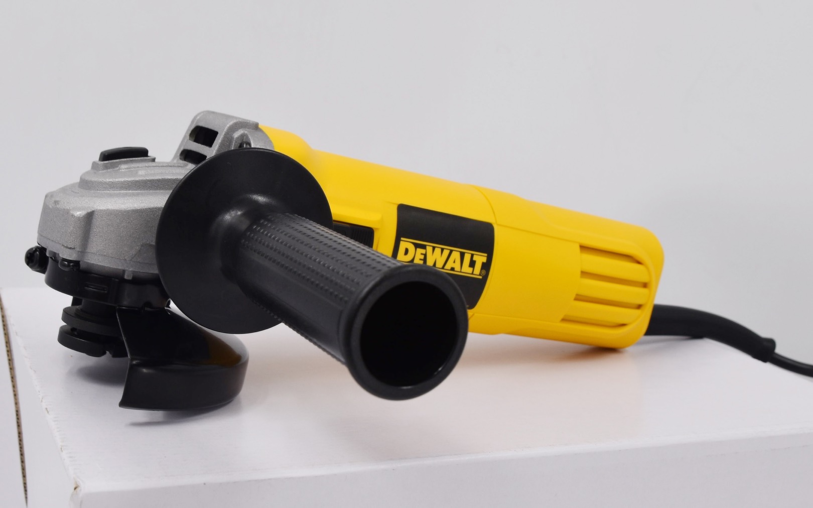 หินเจียร4" DWE4118 DEWALT