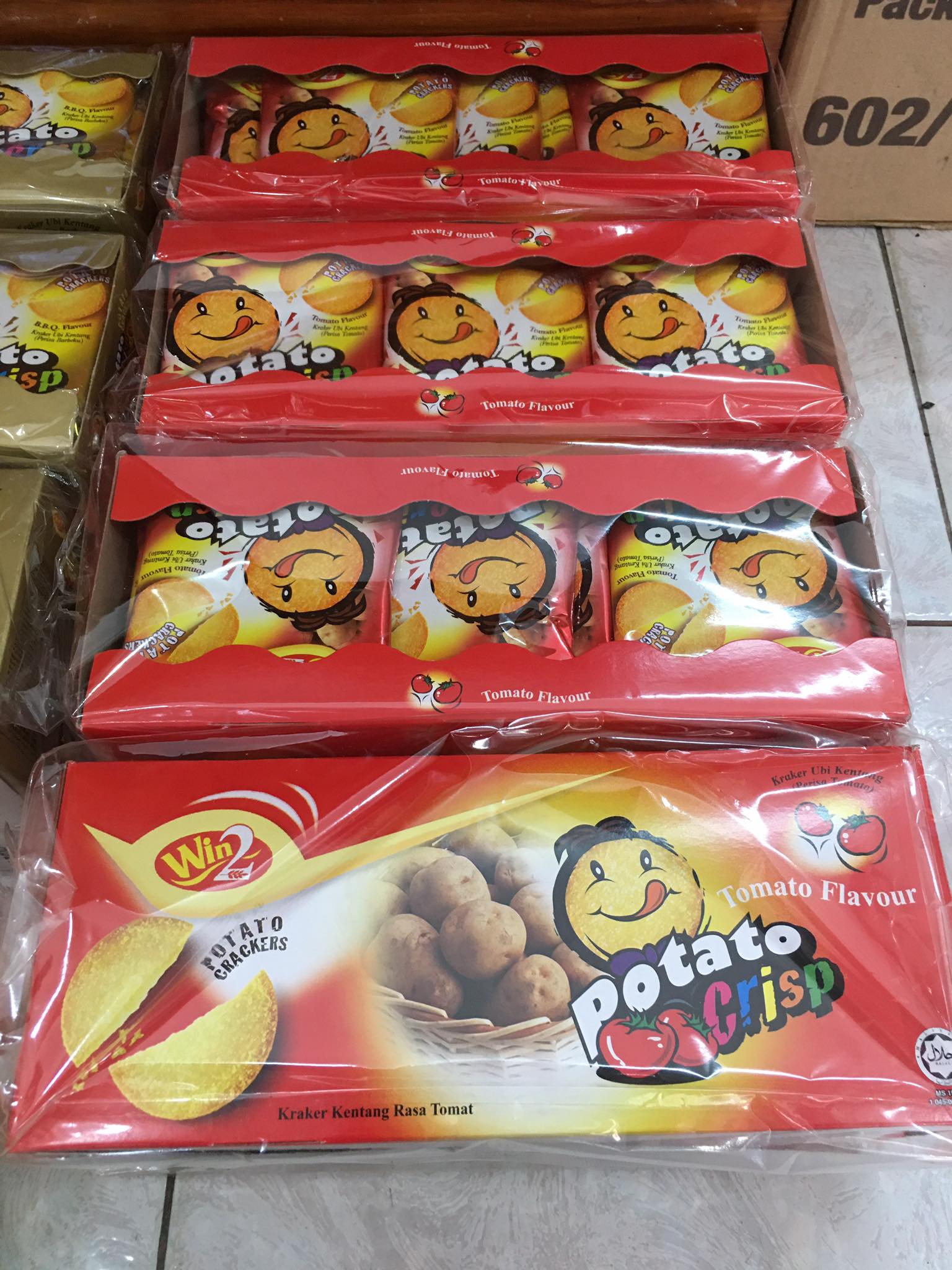 รสซาวครีม (1 กล่อง 30 ซอง) ขนมแคร็กเกอร์มันฝรั่งบางกรอบ ปังยิ้มแลบลิ้น Win2 Potato Crackers Crisp อบใหม่จากมันฝรั่งแท้ รับรองฮาลาล เป็นมิตรกับมังสวิรัต