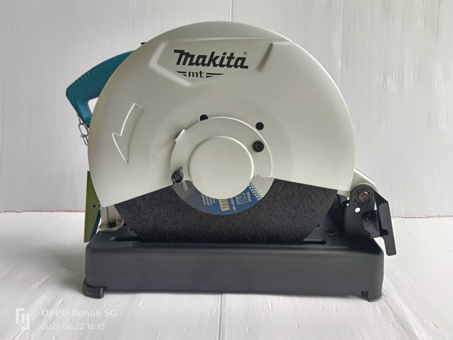 M2401B เครื่องตัดเหล็ก 14″ (355 มิล) 2,000 วัตต์ MAKITA (MT Series)