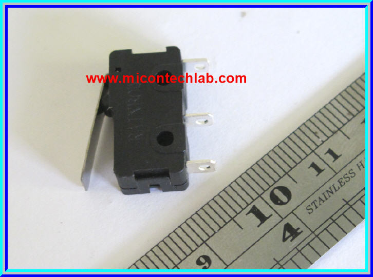 1x Micro Switch Limit Switch (ไมโครสวิตซ์ ลิมิตสวิตซ์)