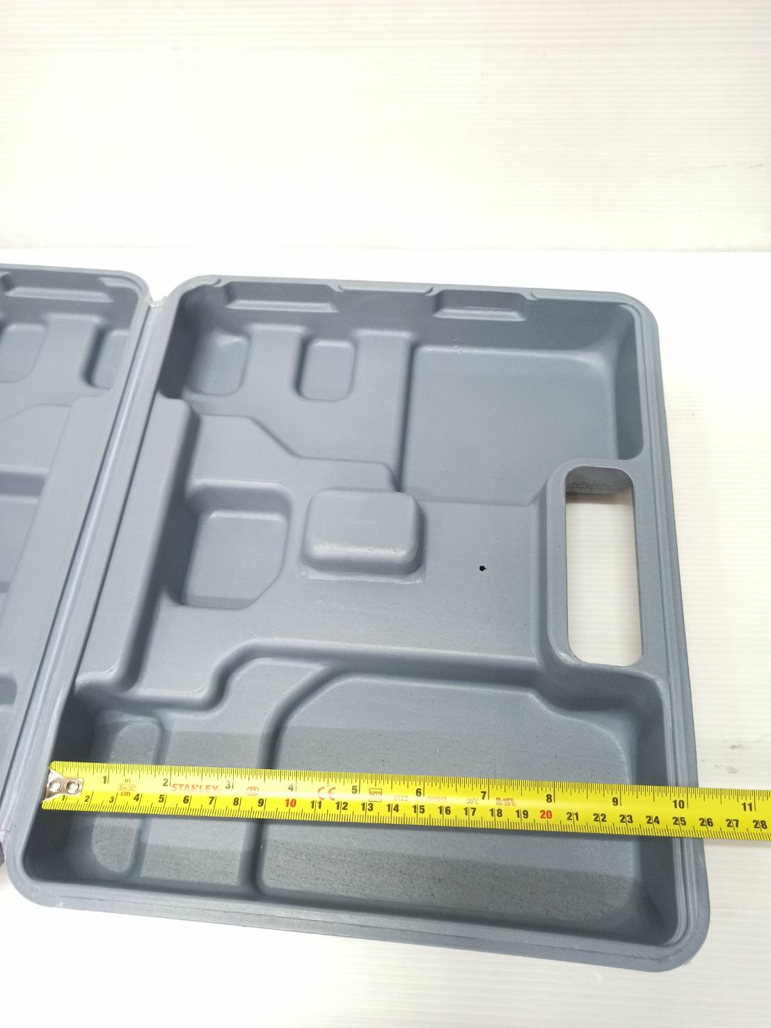 กล่องใส่แม็กยิงตะปูไฟฟ้า EUROX