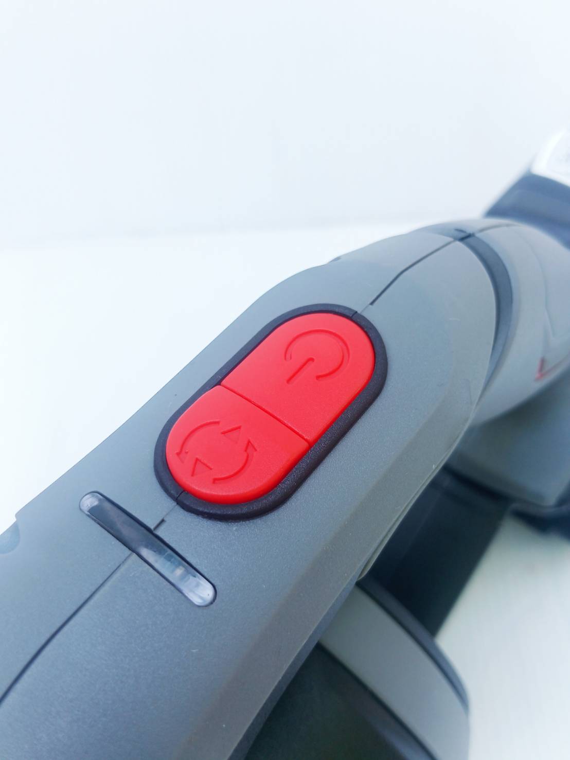 เครื่องดูดฝุ่นไร้สาย OCVC781-M1 OSUKA