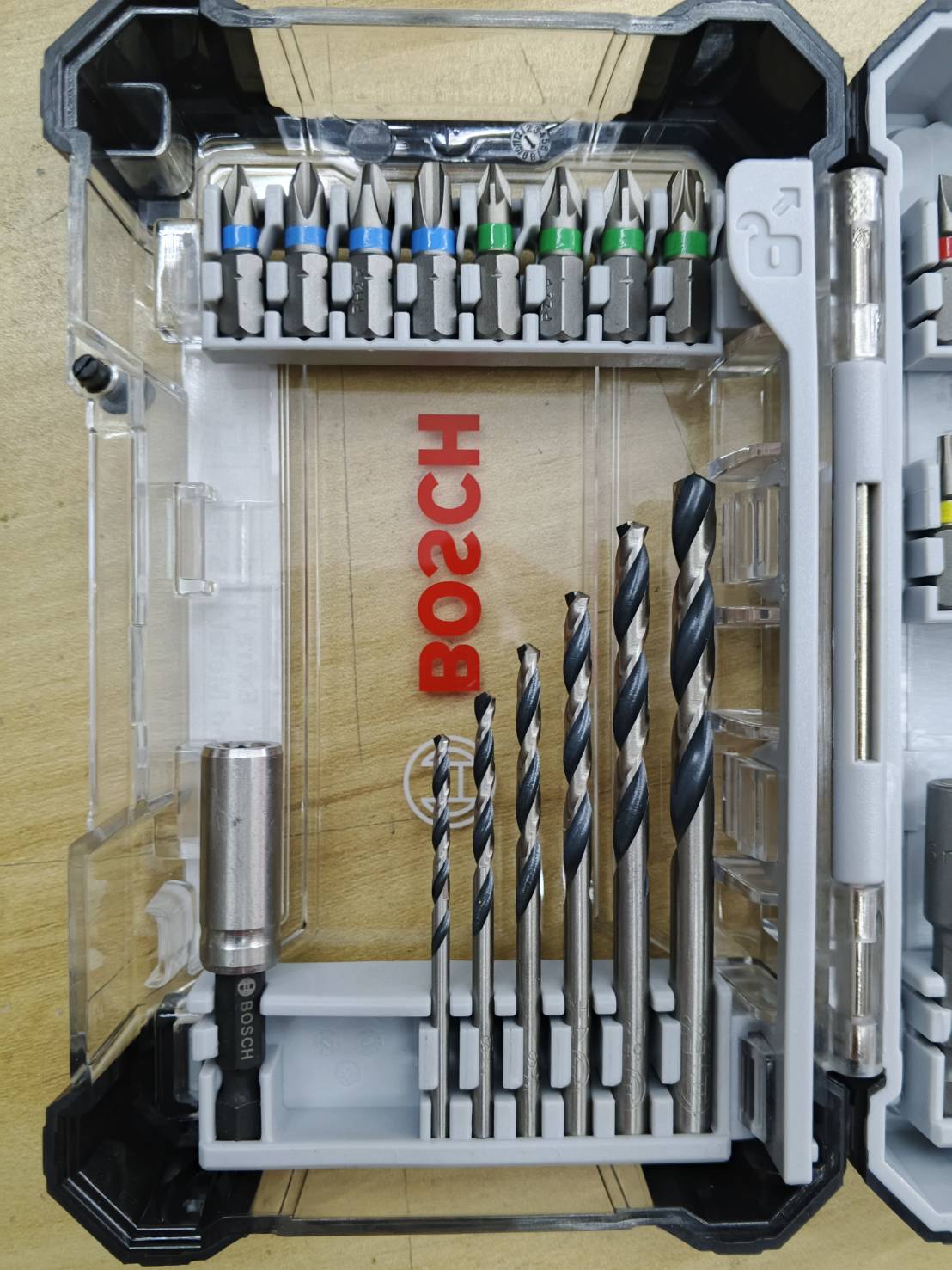 BOSCH รุ่น 2607017729 ชุดเจาะเหล็ก Pick & Click 35 ชิ้น