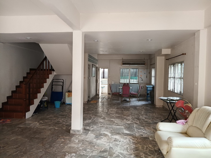 🚩H1192 ขายถูกบ้านแฝด 3ชั้น 39.9 ตร.วา ใกล้แจ้งวัฒนะ ราคา 3.3 ล้านบาท ฟรีค่าโอน หมู่บ้านโพธิ์แก้ว ประชาชื่น-แจ้งวัฒนะ ใกล้รถไฟฟ้าสายสีชมพู