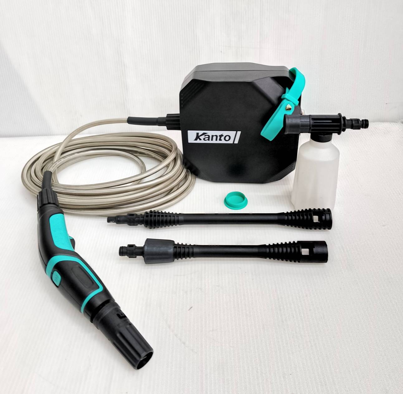 KANTO เครื่องอัดฉีดแบตเตอรี่ 265 วัตต์ รุ่น SMART20 DC-18V ไร้สาย 30-50BAR น้ำหนักเบา พกพาสะดวก ครบชุด(ฟรีน้ำยาล้าง+ผ้า) อัดฉีด