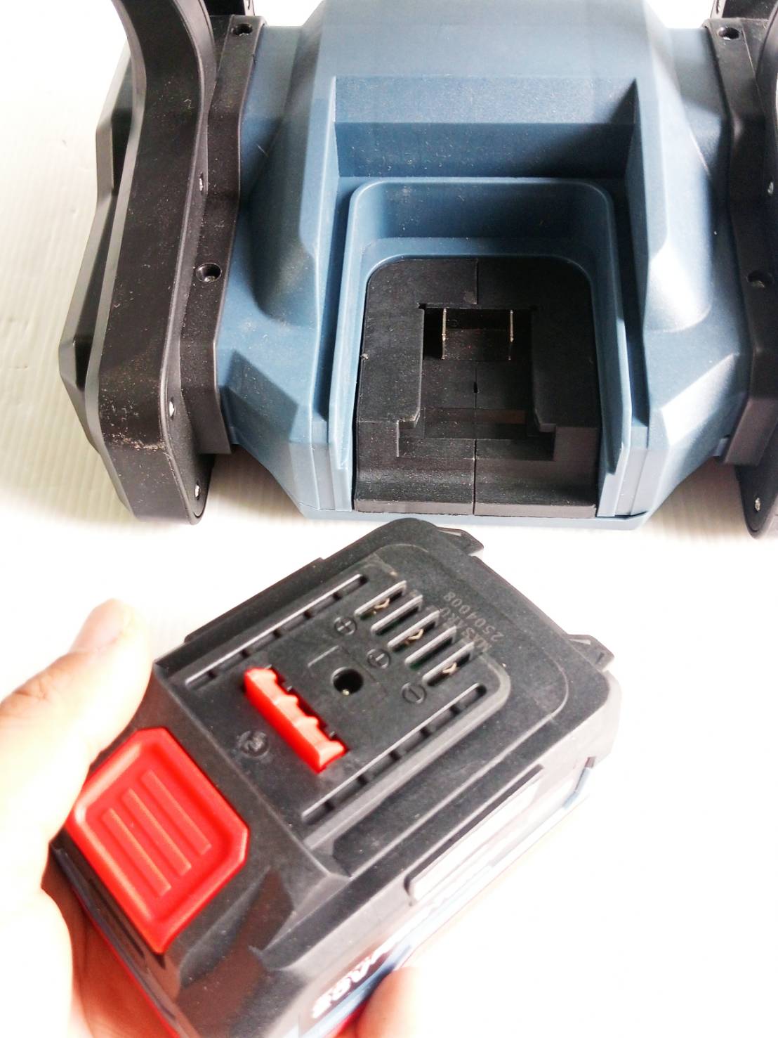 MASARU พัดลมไร้สาย SCFP-900-B1 12" มีไฟในตัว Power Turbo 20V แบตรุ่นใหม่