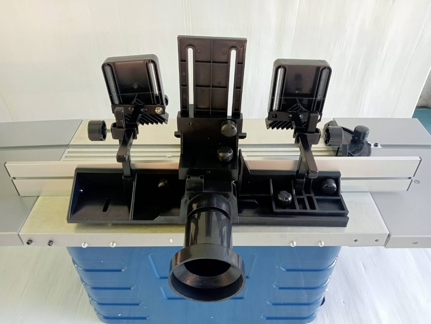 โต๊ะเร้าเตอร์พร้อมมอเตอร์ HF60 SCHEPPACH