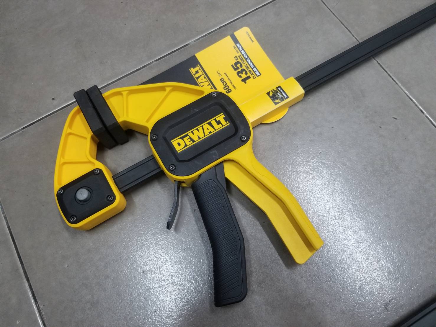 แคลมป์จับชิ้นงาน ขนาด 6 นิ้ว DWHT0-83192 DEWALT