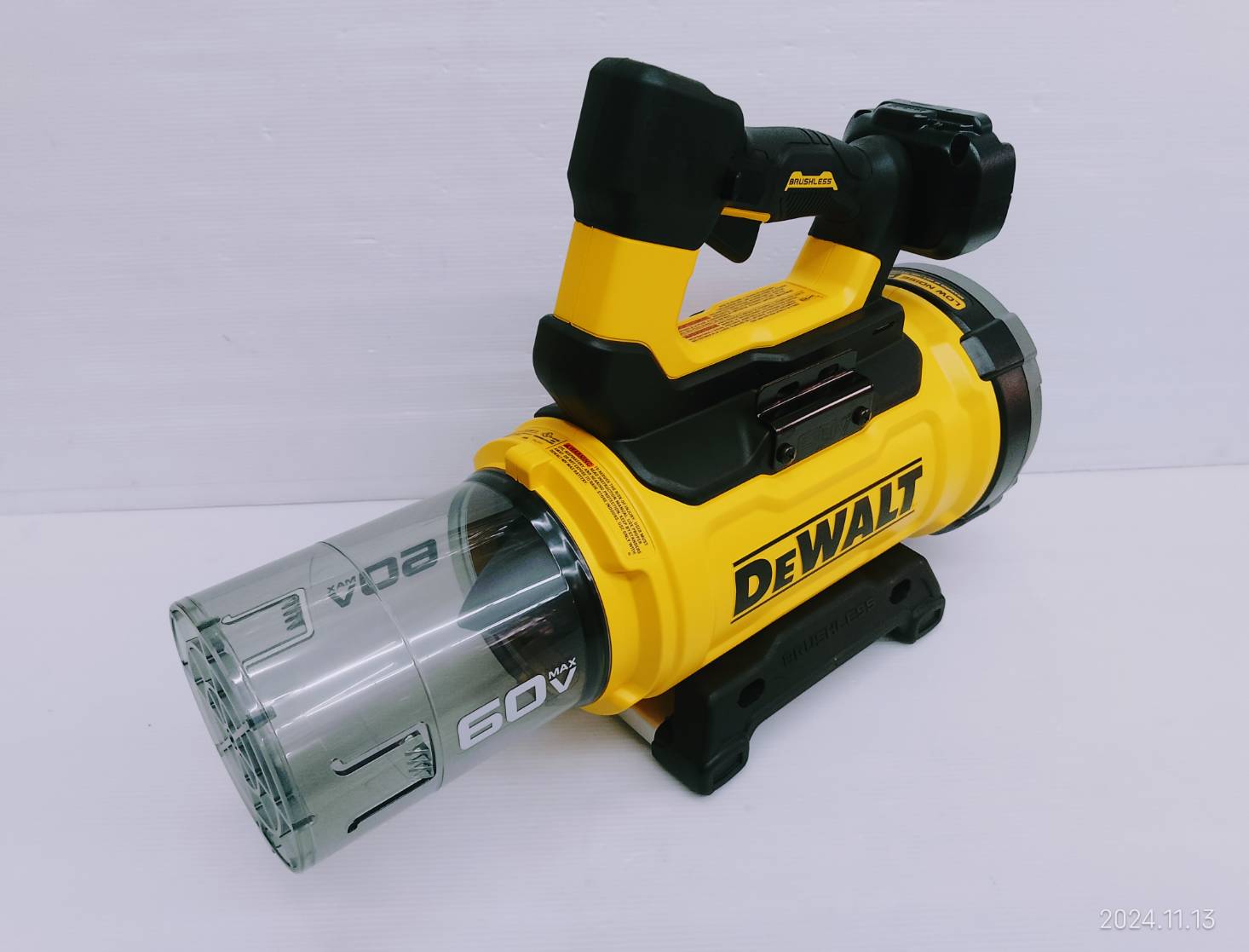 DEWALT เครื่องเป่าใบไม้ไร้สาย 60V DCBL777B (เฉพาะตัวเครื่อง)