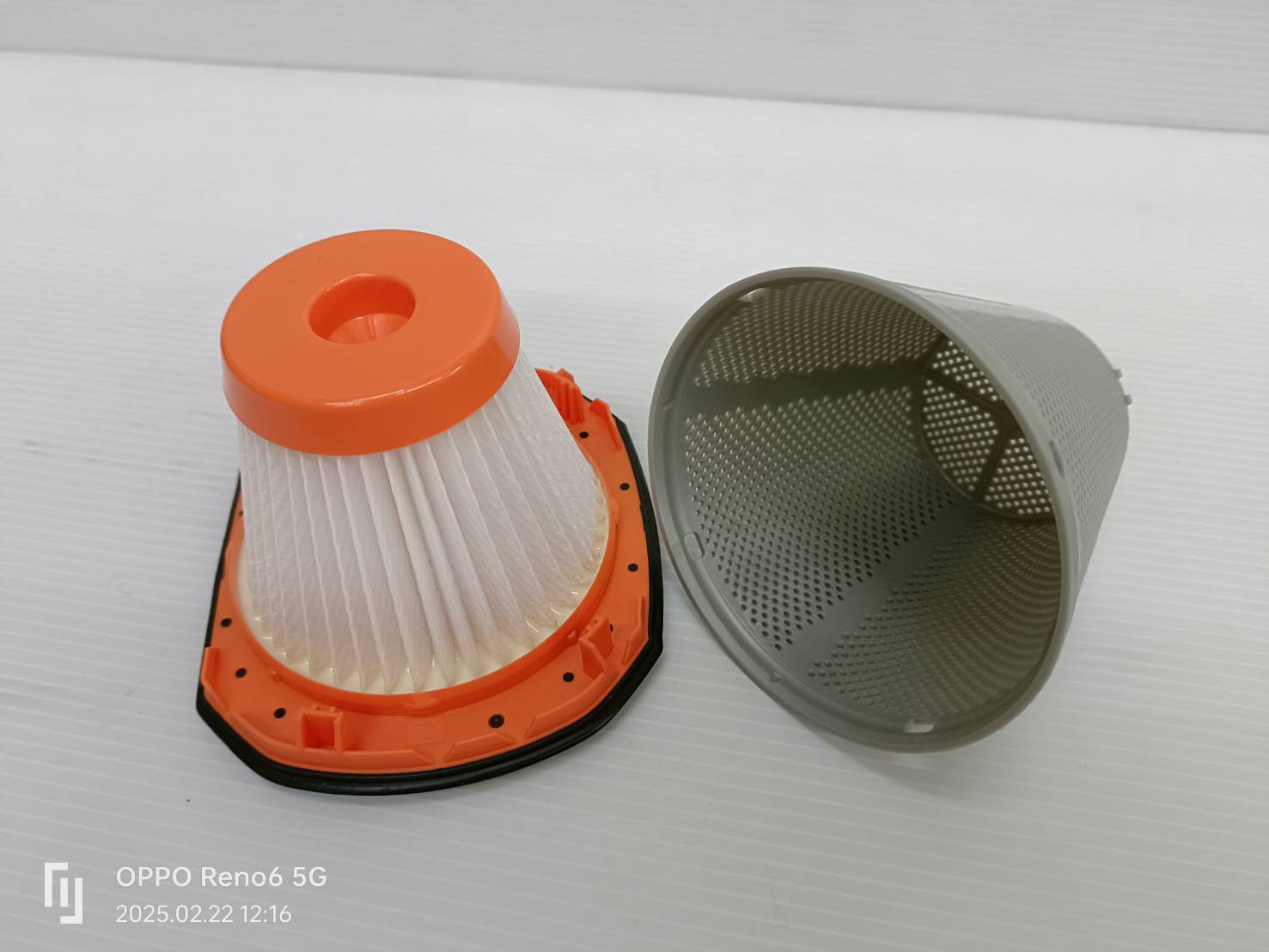 เครื่องดูดฝุ่นมือถือไร้สาย 20V BCHV001D1E-B1 BLACK&DECKER