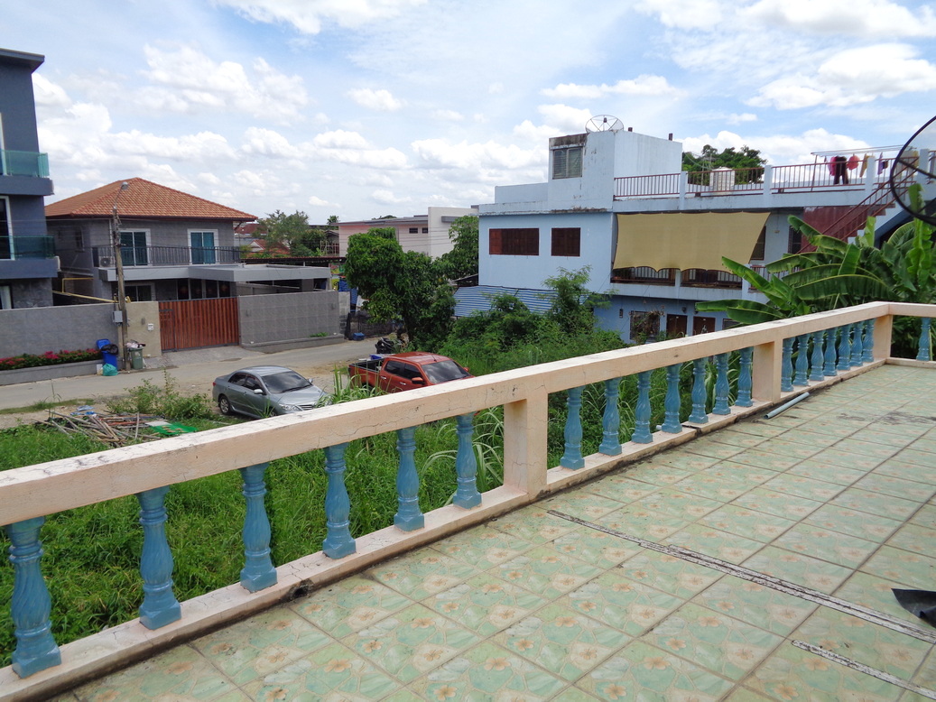 💥ขายบ้านเดี่ยว 2 ชั้น 60 ตร.ว. คู้บอน 27 แยก 28 ใกล้แฟชั่นไอส์แลนด์ เพียง 3.5 ล้าน‼️