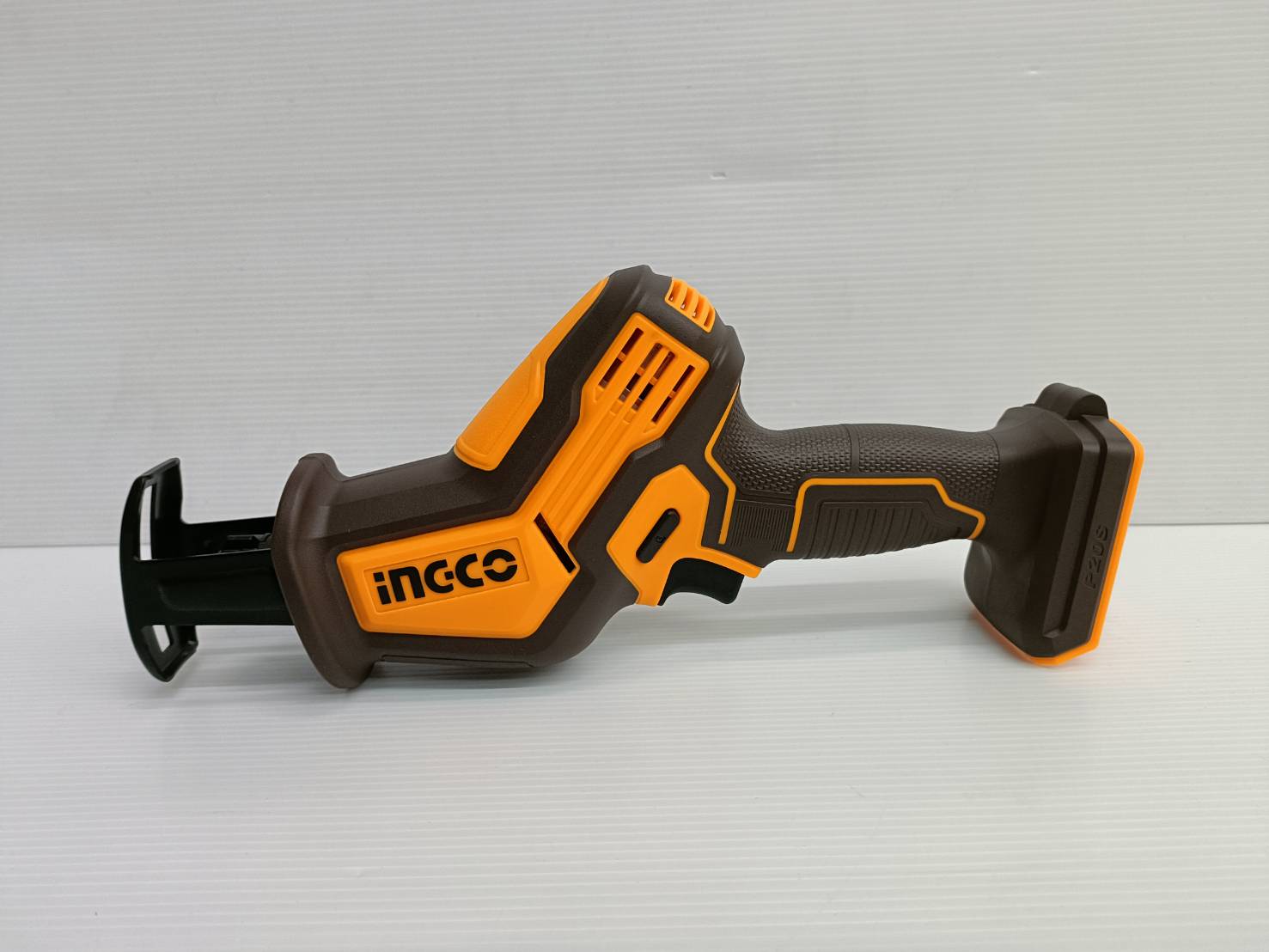 INGCO เลื่อยชักไร้สาย 20V มือเดียว รุ่น CRSLI6508 (ตัวเปล่า)
