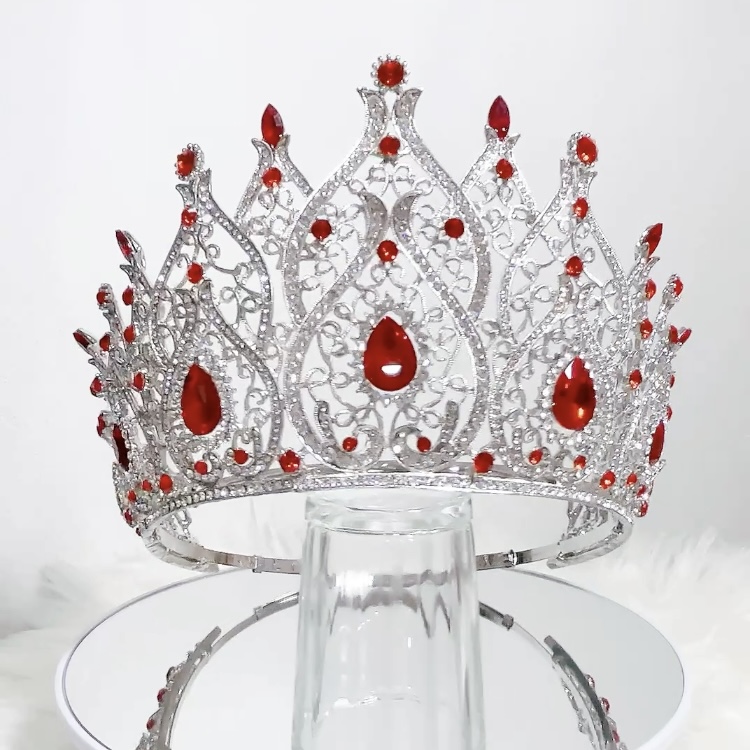 (พร้อมส่งจากไทย) มงกุฏ 115 สีแดง มงกุฎนางงาม มงกุฎเพชร มงกุฎประกวด สวยงามอลังการ ฐานมงวงกลมปรับได้ สินค้าพร้อมส่ง ไม่ต้องรอนาน งานพรีเมี่ยม