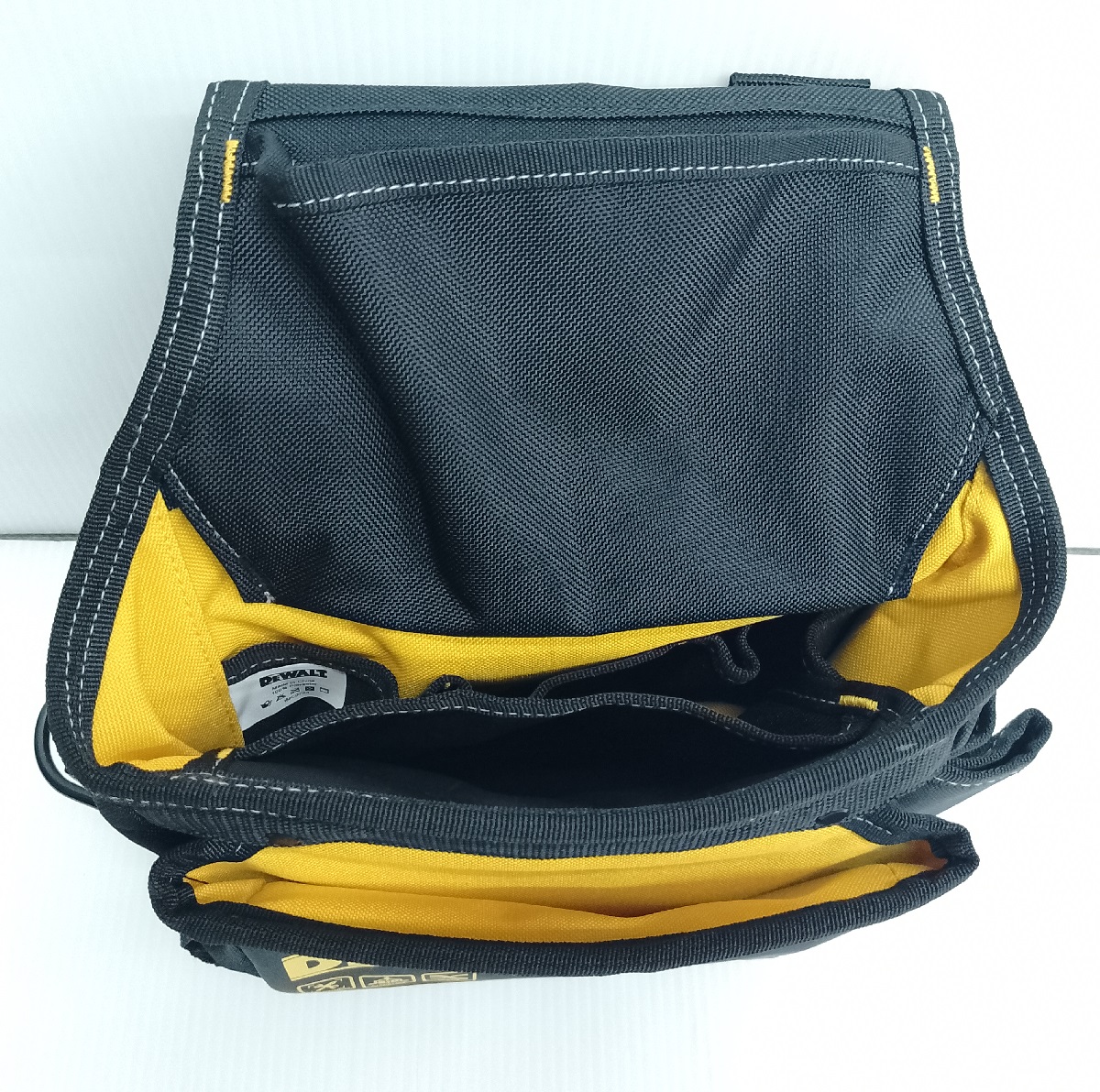 กระเป๋าเครื่องมือช่าง พร้อมเข็มขัด DWST40101 DEWALT
