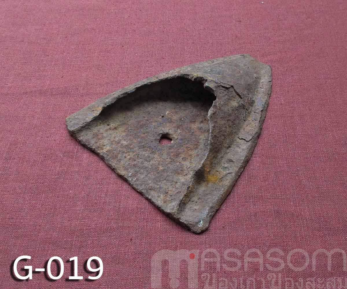 ผานไถโบราณอายุนับร้อยปี