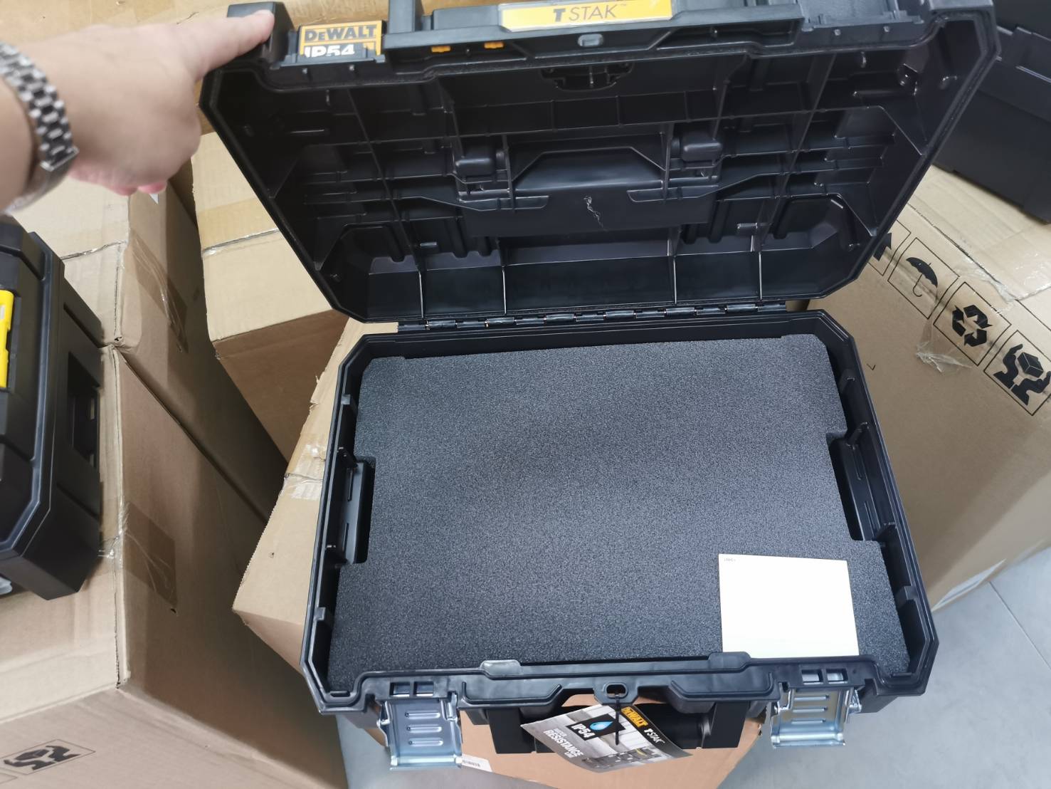 กล่องใส่เครื่องมือ+โฟม DWST83345-1 DEWALT T-STAK