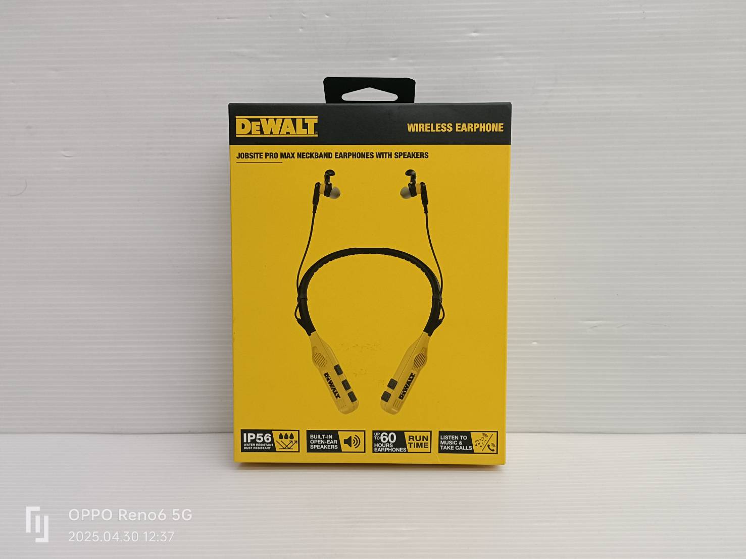DEWALT DXMA1902093E หูฟังบลูทูธแบบคล้องคอ 2-in-1