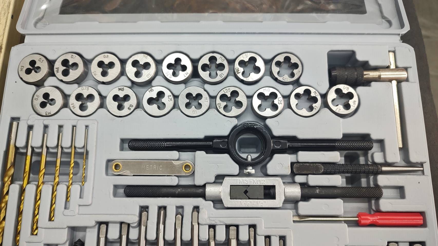 ชุดต๊าปเกลียว52ชิ้น AC130 KONY