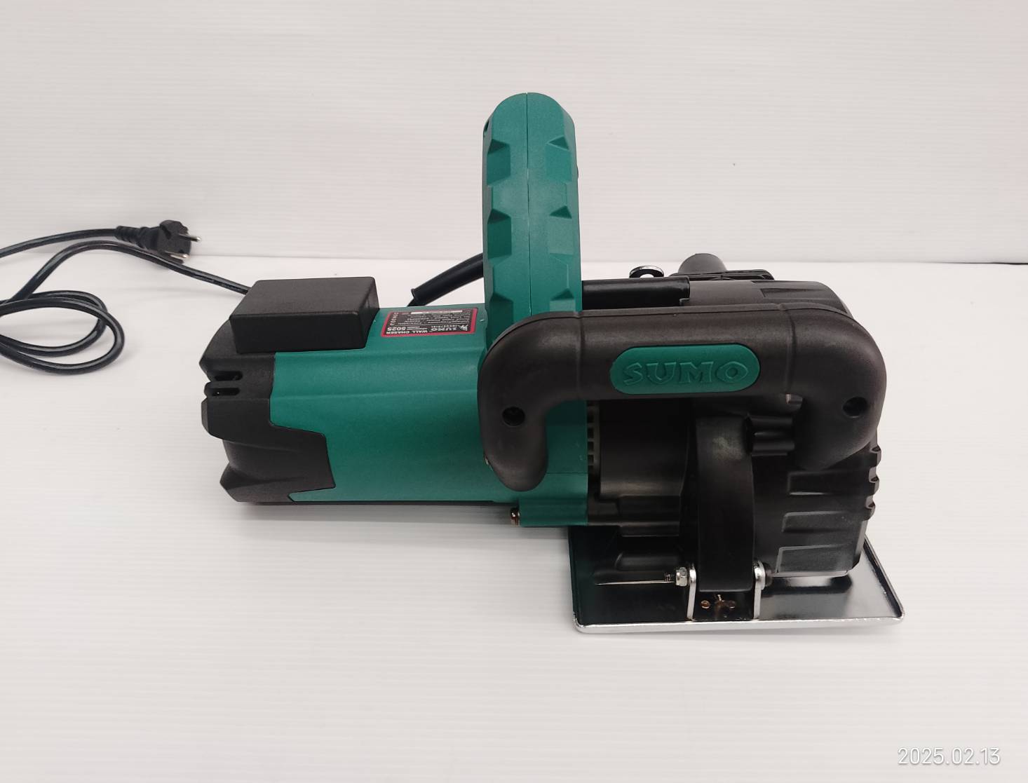 เครื่องเซาะร่องคอนกรีต5" 5025 SUMO