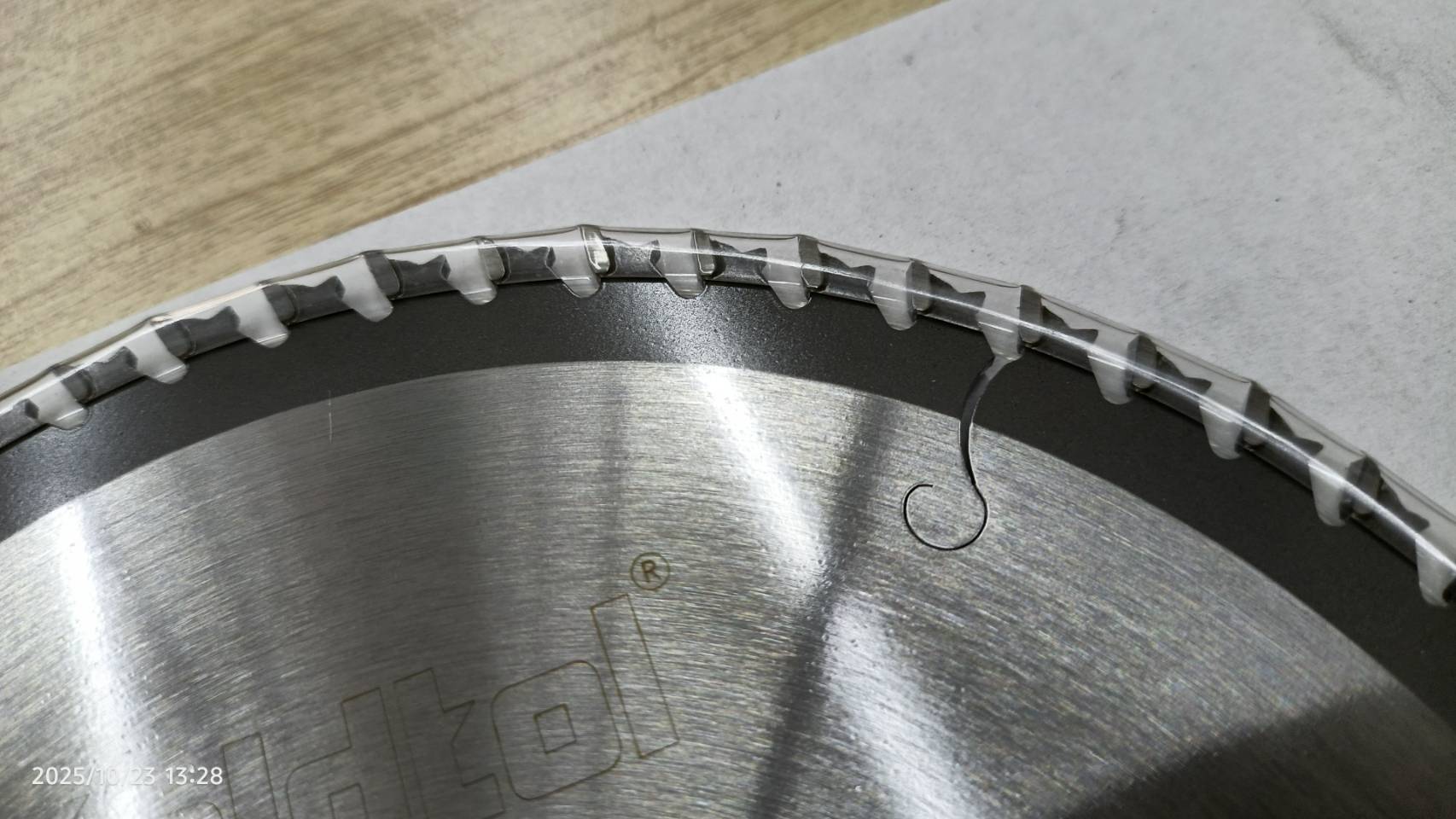 ใบเลื่อยวงเดือนตัดไม้ 7"x60T GOLDTOL (เขี้ยว Anti-Kickback) 31494005