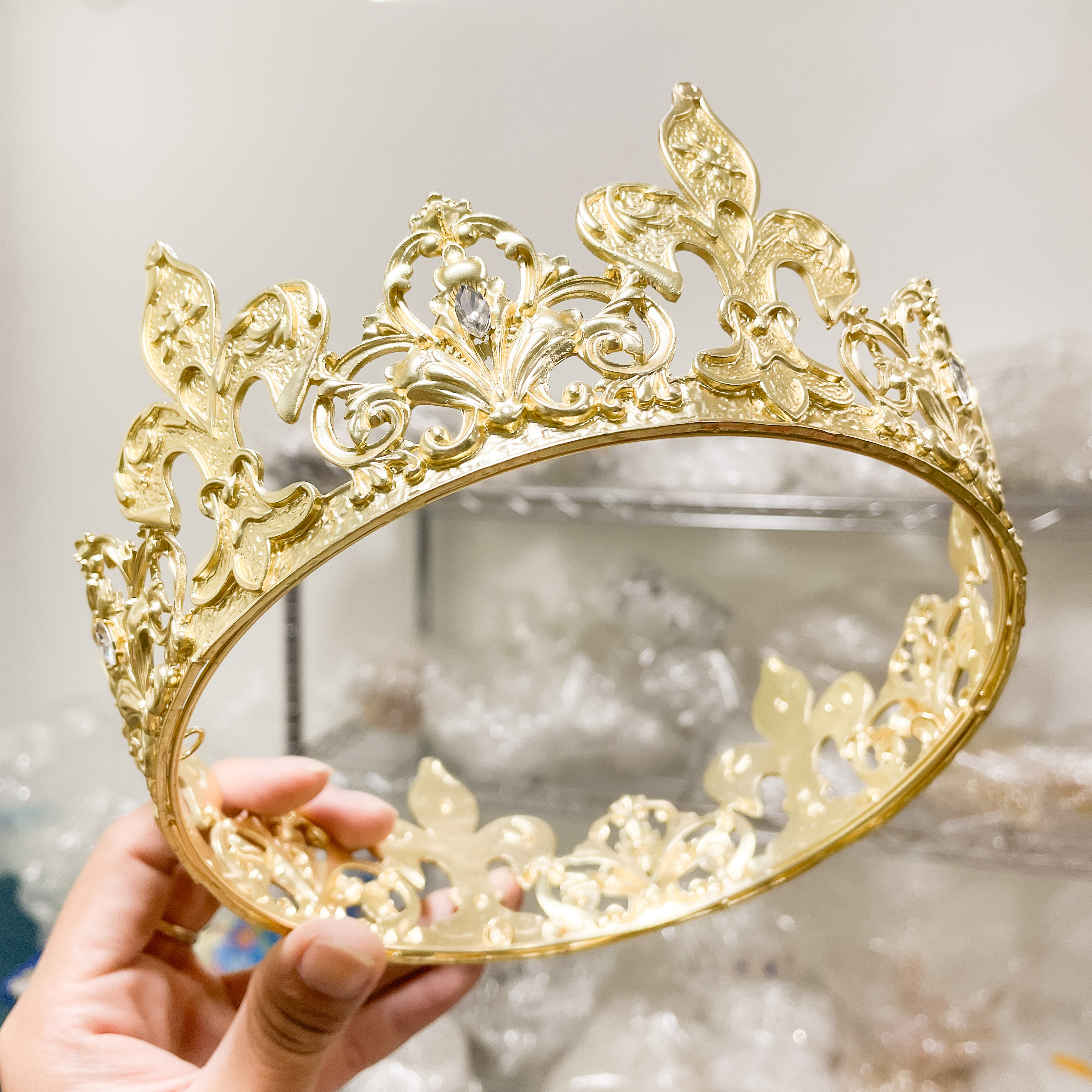 (พร้อมส่ง) มงกุฏผู้ชาย 098 เจ้าชาย พระราชา การประกวด สินค้าพร้อมส่ง ไม่ต้องรอนาน งานพรีเมี่ยม ส่งด่วนจาก จ.อุบลราชธานี