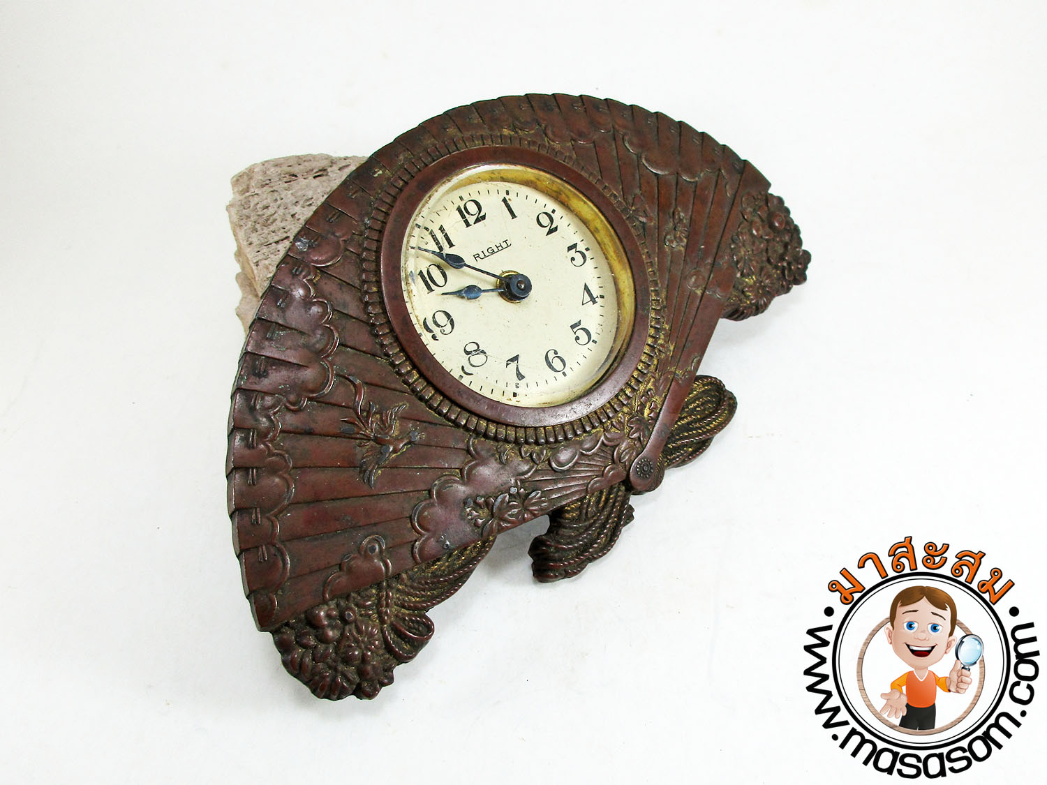 นาฬิกาทองเหลืองเก่า