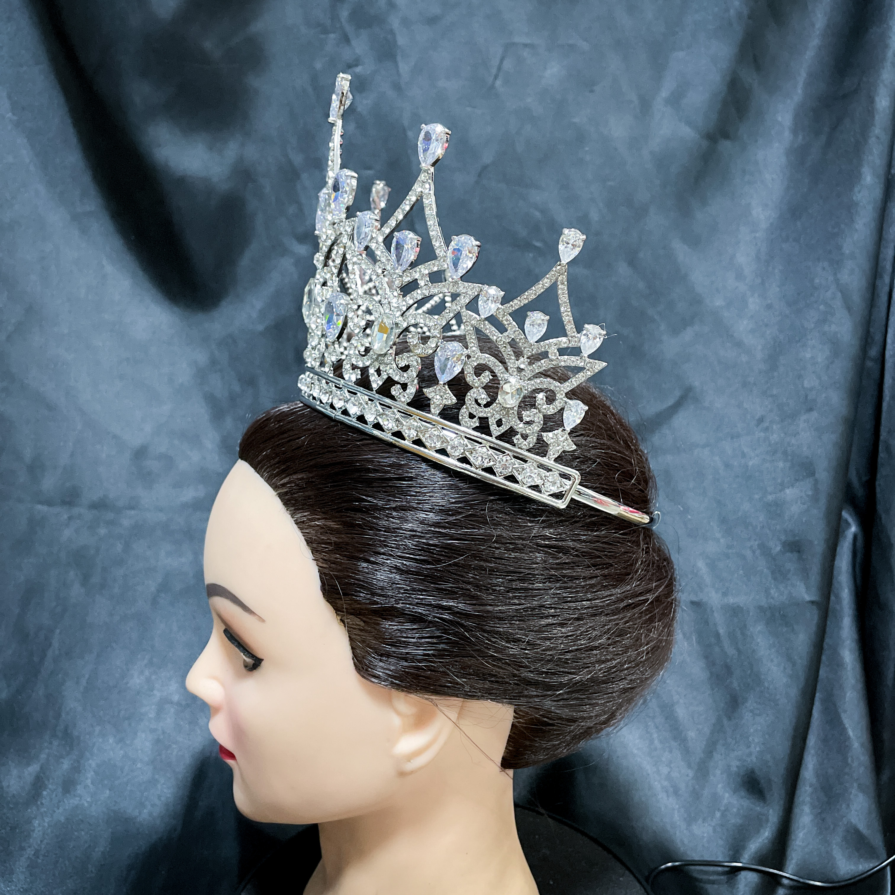 (พร้อมส่ง) มงกุฏ 090 สีขาว มงกุฎนางงาม มงกุฎเพชร มงกุฎประกวด สินค้าพร้อมส่ง ไม่ต้องรอนาน งานพรีเมี่ยม